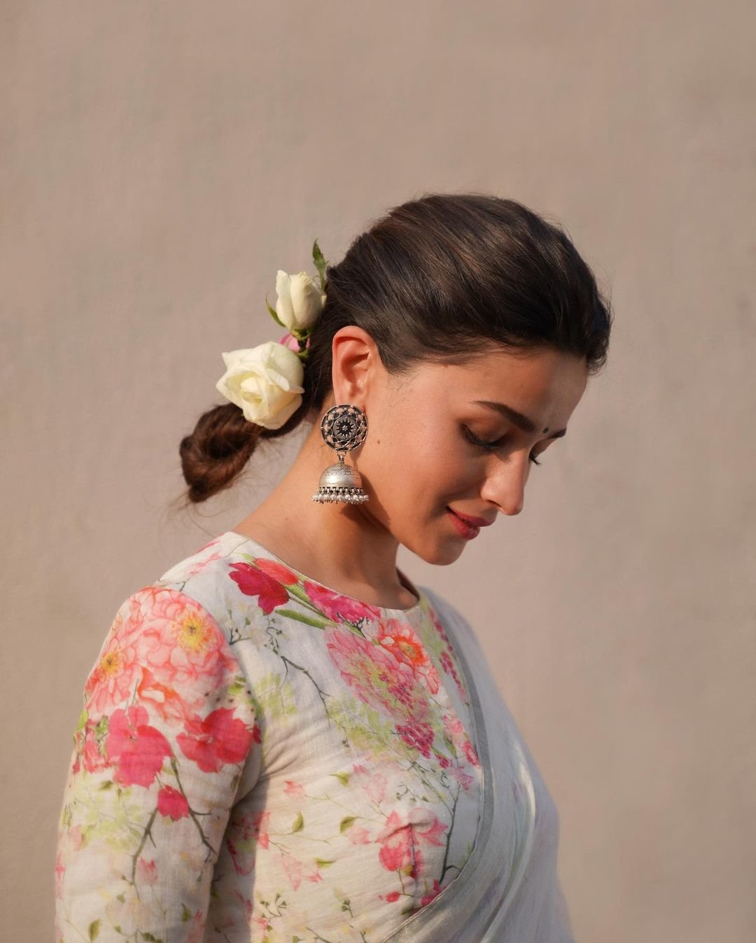 How To Get Alia Bhatt's Chilled Out Half-Ponytail Hairstyle