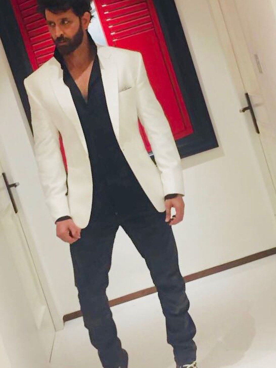 The Stylish Boys Of Bollywood Suit Up For Some Sartorial Fun