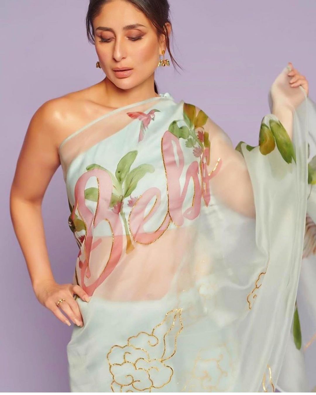 5 Trendy Saree Blouse Designs By Kajol