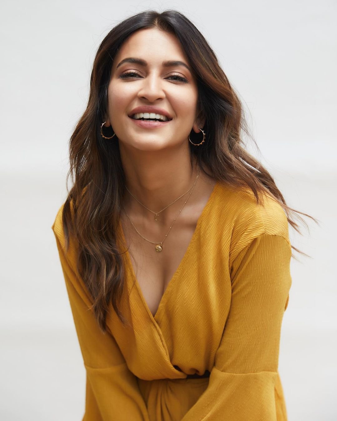 Benefits of applying honey on your face Benefits of applying honey on your face