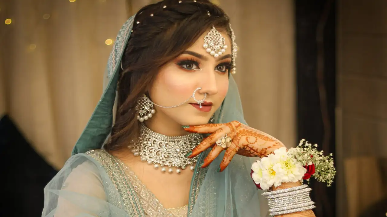 A bride spending time independently Pexels