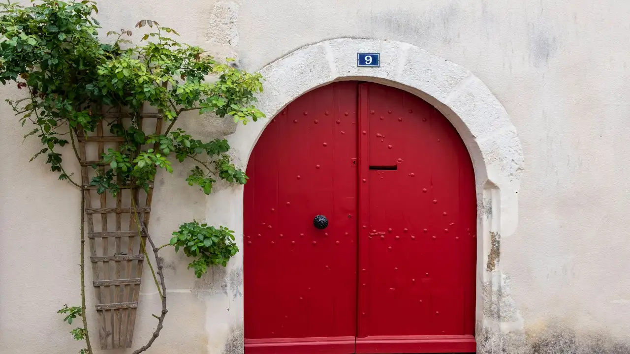 Refurbish doors in your home Pexels