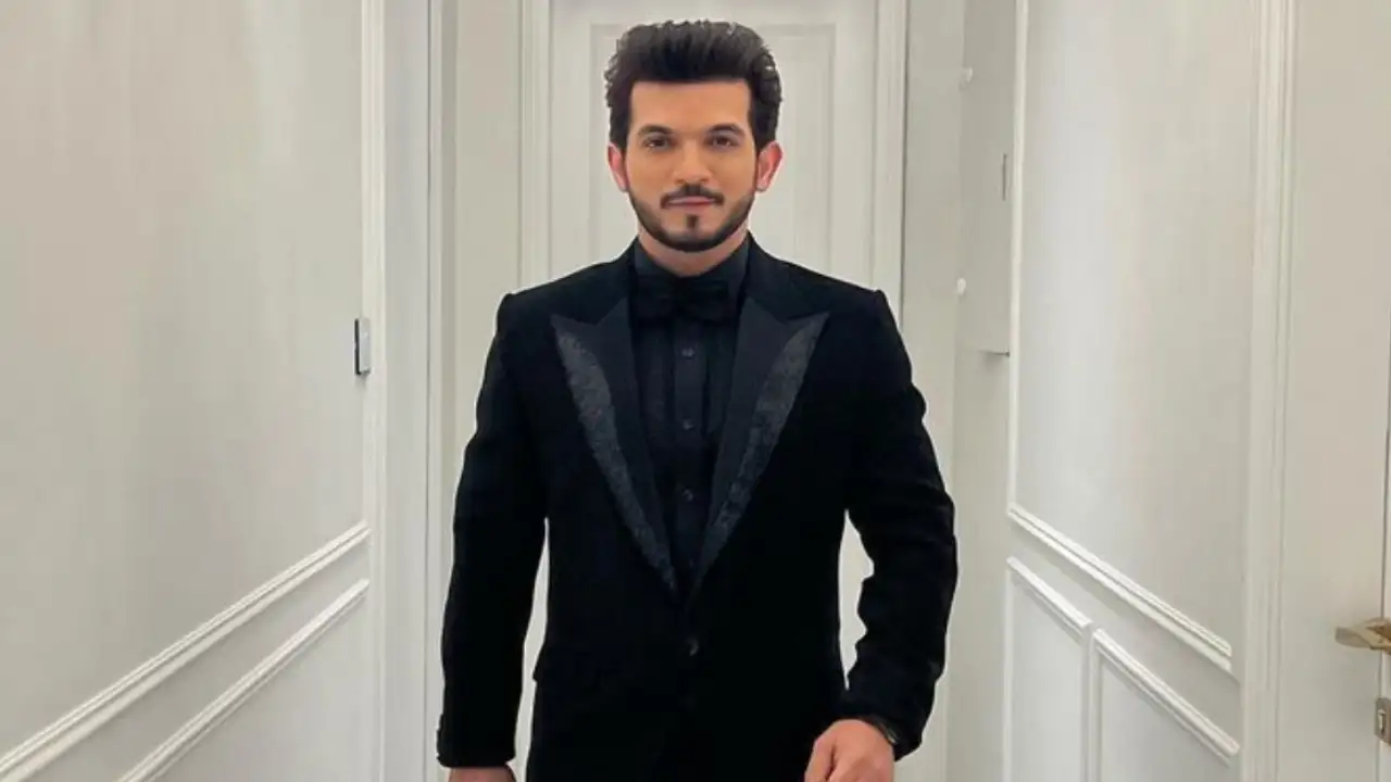 Arjun Bijlani is motivating himself on Monday by finding beauty in odd things; See his suit-up PICS Pic Credit: Arjun Bijlani Instagram
