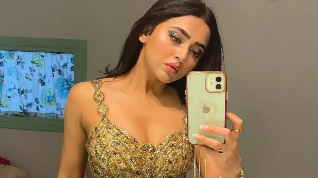 Naagin 6 Promo: Tejasswi Prakash aka Pratha's daughter to turn into a shape-shifting serpent after 21 years Naagin 6 Promo: Tejasswi Prakash aka Pratha's daughter to turn into a shape-shifting serpent after 21 years