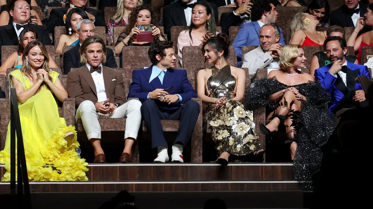 Florence Pugh gushes about co-star Chris Pine and more amid ongoing Don't Worry Darling drama Don't Worry Darling Cast