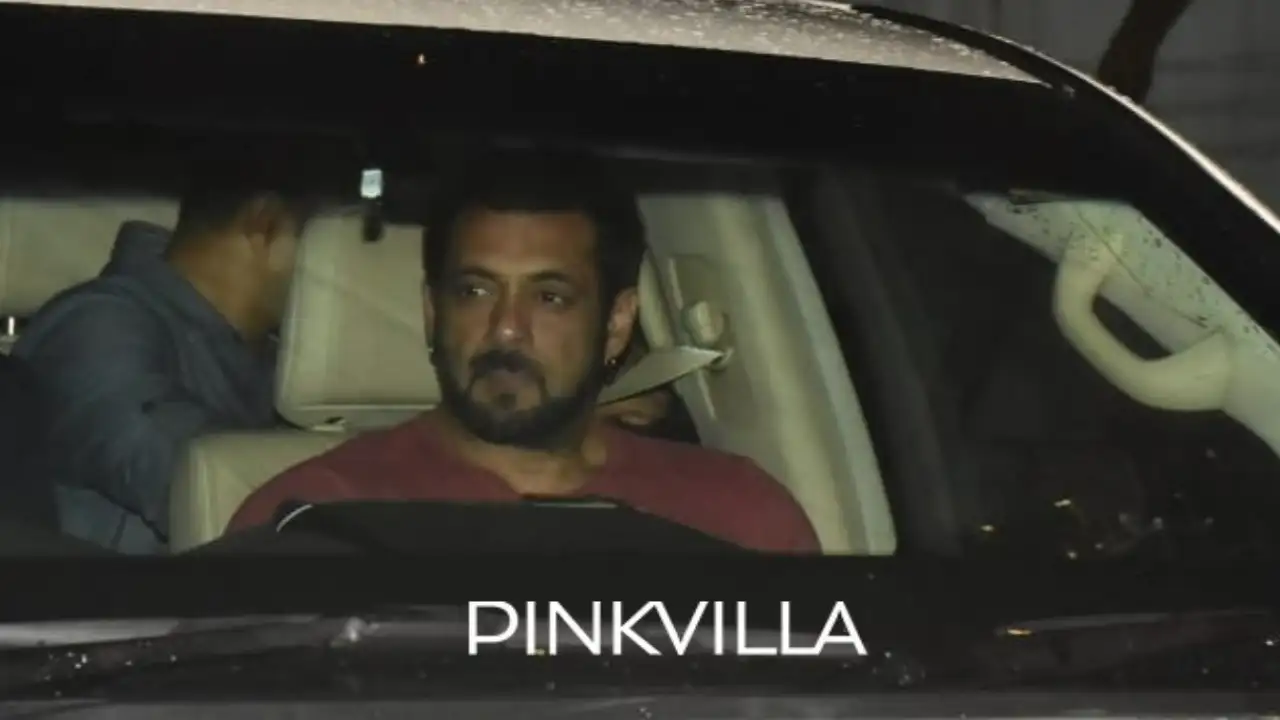 Salman Khan looked his casual best in a simple deep mauve t-shirt