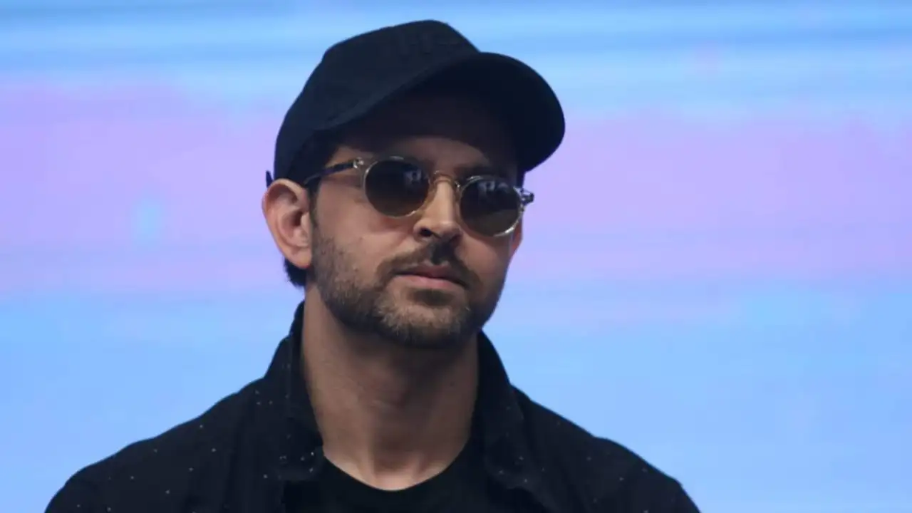 Hrithik Roshan recalls doctors telling him his health is not good to do action and dance at Vikram Vedha event Hrithik Roshan recalls doctors telling him his health is not good to do action and dance at Vikram Vedha event