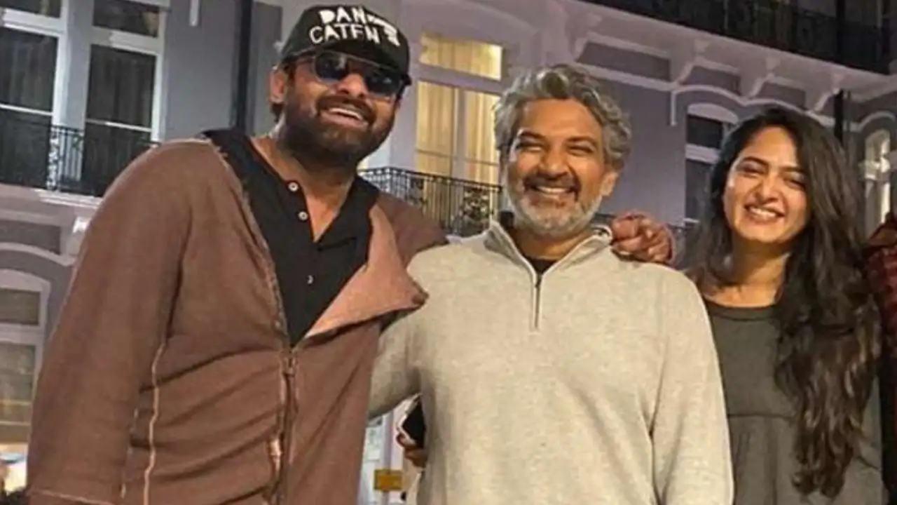 Prabhas' most awkward moment Prabhas, Anushka Shetty, Rajamouli