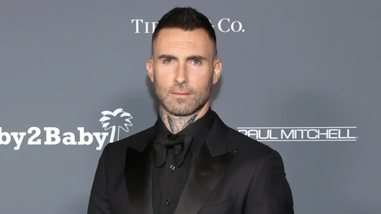 Adam Levine's former yoga instructor speaks up on his flirty texts. Adam Levine