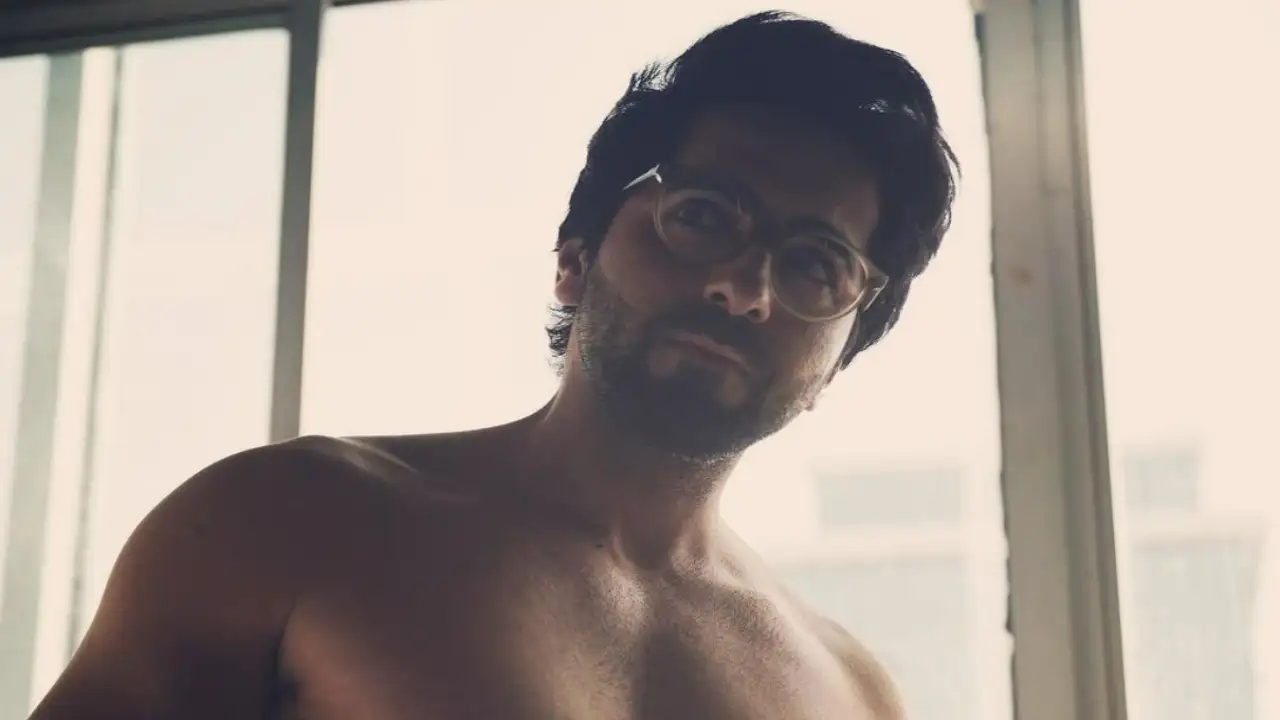 On Ayushmann Khurrana's Birthday, take a look at 5 'thirst trap' PICS posted by him Ayushmann Khurrana