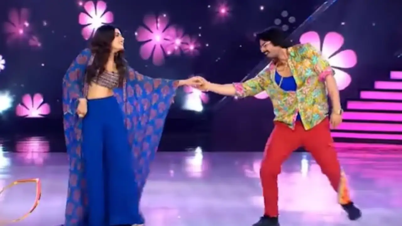 Gashmeer dance woth Rashmika Gashmeer dance woth Rashmika