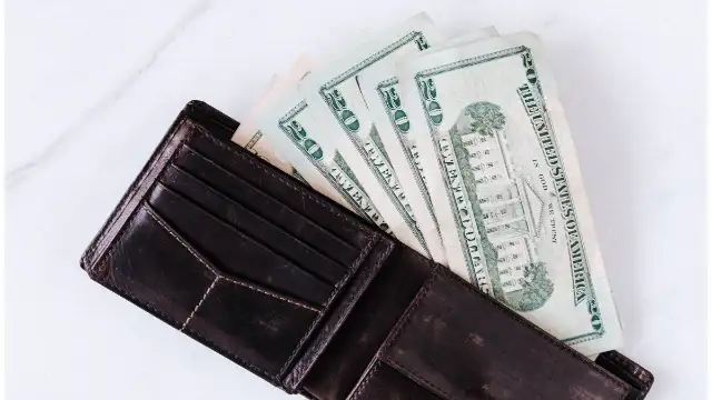  7 Best Wallets You Can Buy from Amazon Deal of the Day