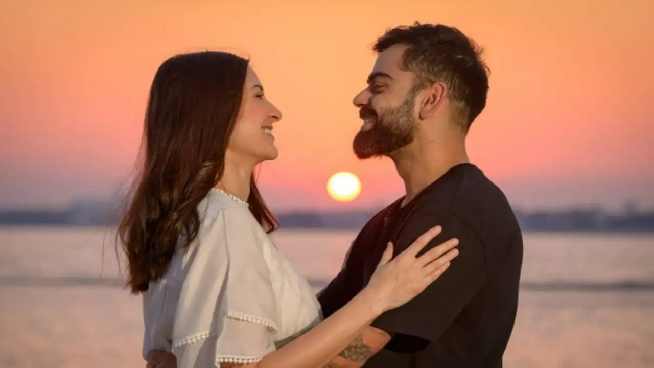 Virat Kohli serves major husband goals