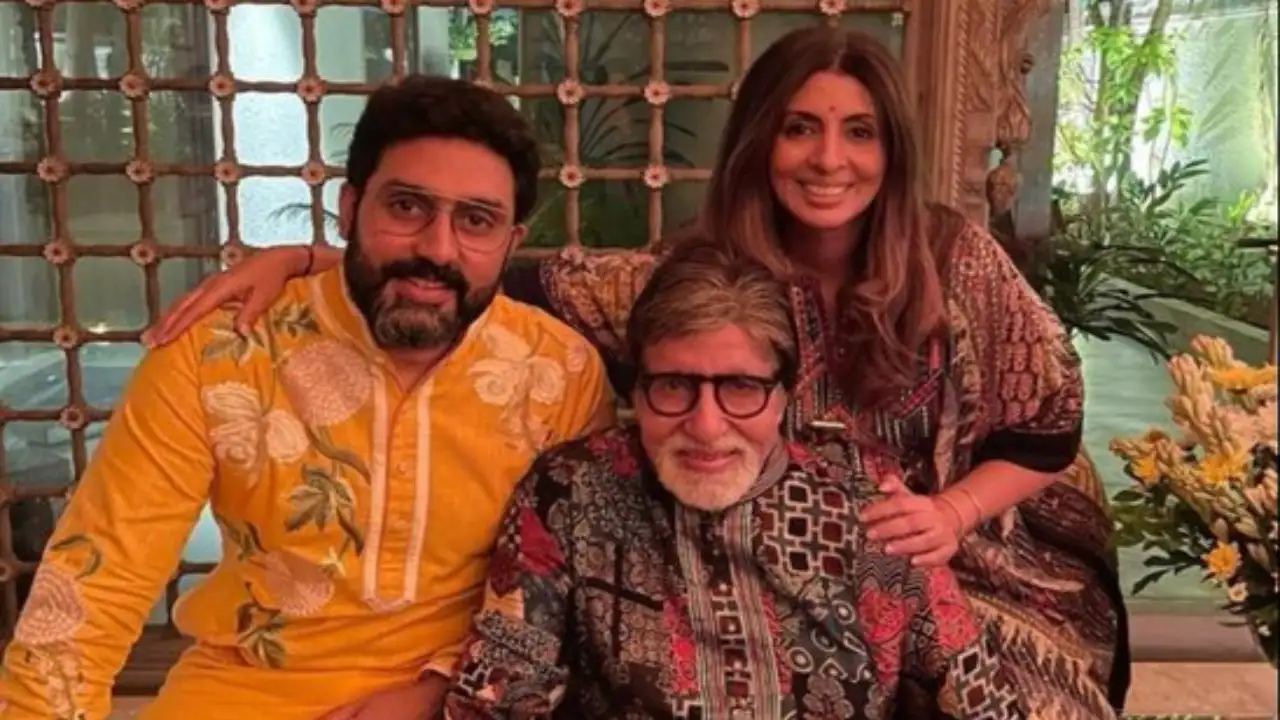 Megastar Amitabh Bachchan thanks fans for their birthday wishes (Photo Credits: Shweta Bachchan's Instagram handle) Shweta Bachchan's Instagram handle