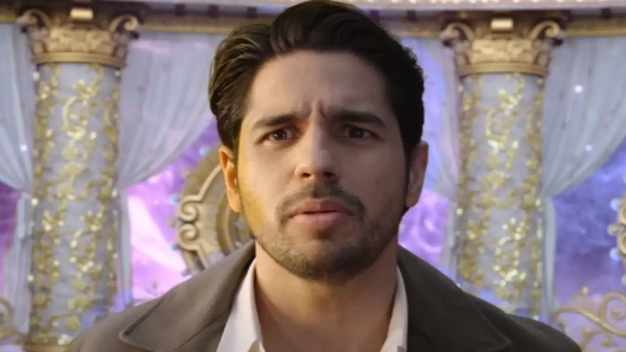 Thank God Diwali Trailer Out: Ajay Devgn helps Sidharth Malhotra redeem himself of all the sins Thank God Diwali Trailer Out: Ajay Devgn helps Sidharth Malhotra redeem himself of all the sins