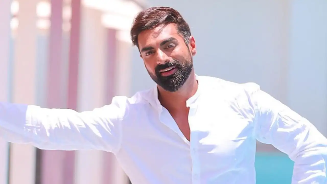 PICS: Khatron Ke Khiladi 12 fame Tushar Kalia shows how to look suave like a gentleman in a formal outfit PIC Credit: Tushar Kalia