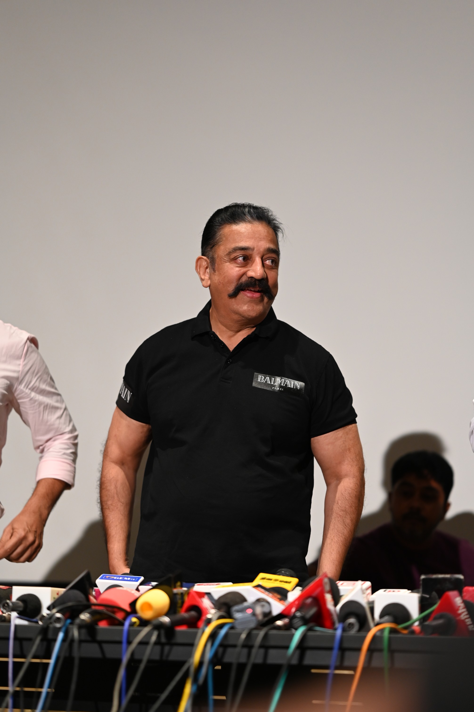 Kamal Haasan looked smart at Ponniyin Selvan show