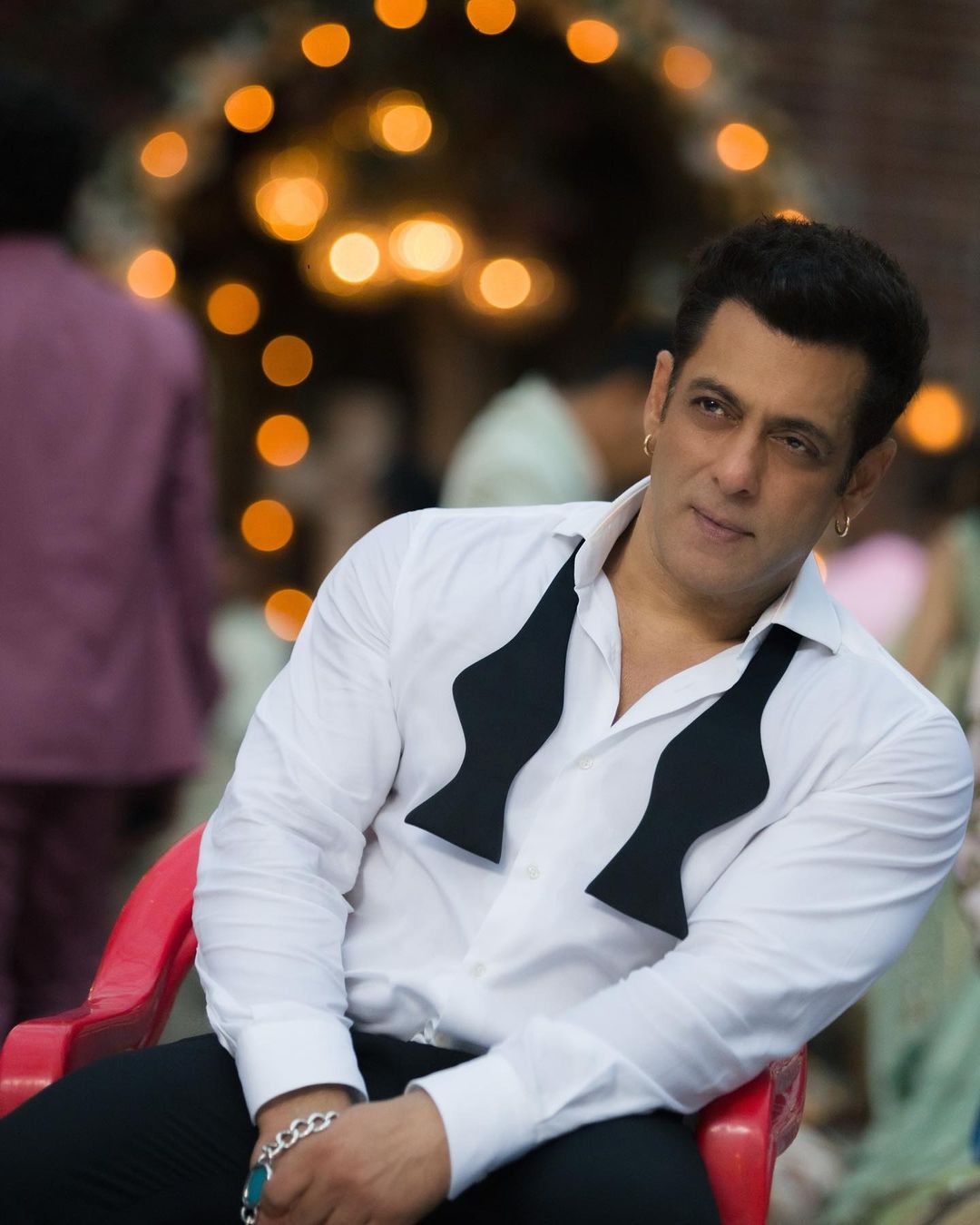 Salman Khan on the sets of Kisi Ka Bhai Kisi Ki Jaan