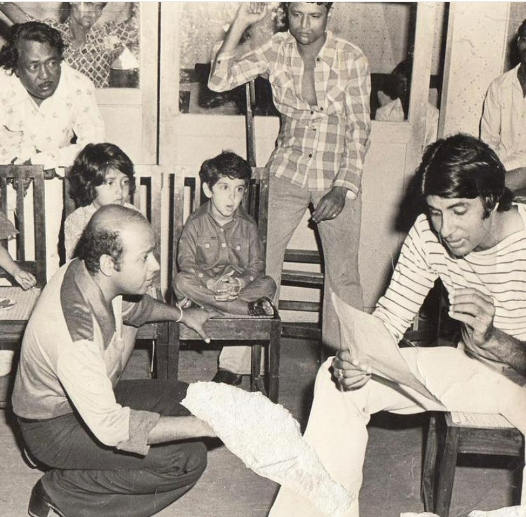 A throwback picture with Rajesh Roshan and the young Hrithik Roshan 