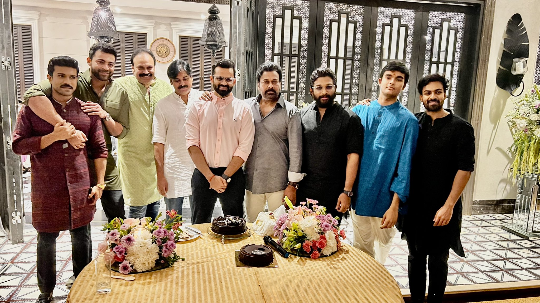Chiranjeevi and mega family pose with Sai Dharam Tej after accident 
