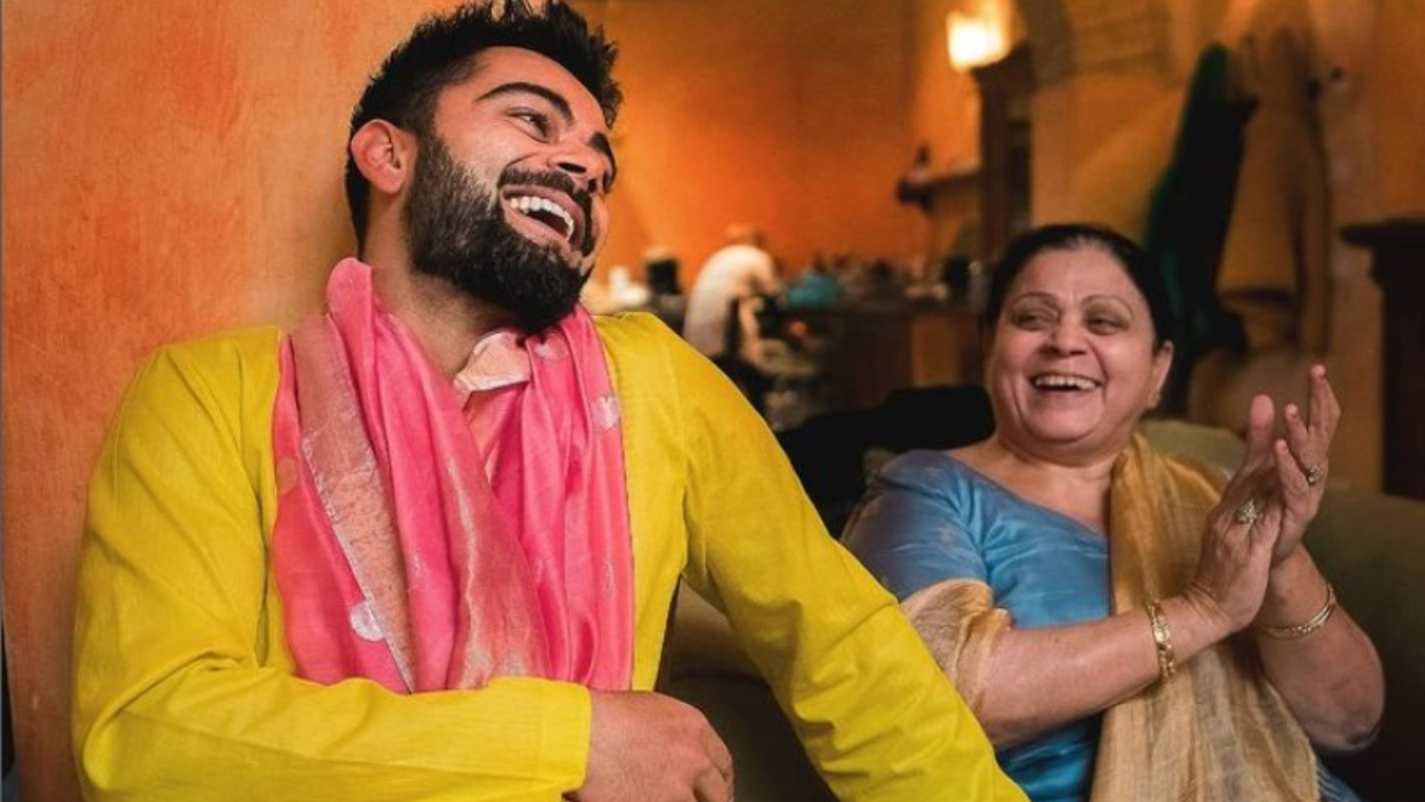 Virat with his mother 