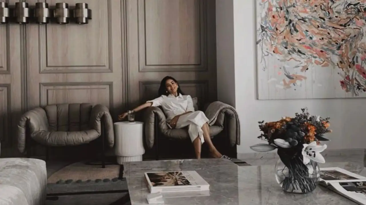 Mira Kapoor looks pretty in white as she shares a sneak peek of her new luxurious Worli home; PIC Mira Kapoor looks pretty in white as she shares a sneak peek of her new luxurious Worli home; PIC