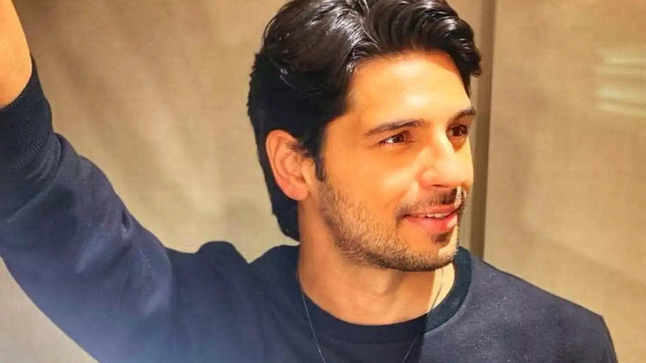 Sidharth Malhotra on challenges faced as an outsider: Can't fall back on anyone blindly; EXCLUSIVE | PINKVILLA