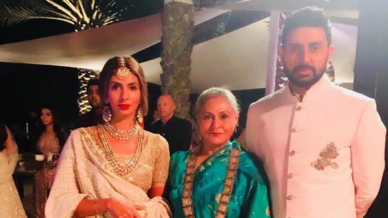 Find out why Jaya Bachchan slapped Shweta ‘a lot’ and Abhishek Bachchan ‘hardly got slapped’ as kids Find out why Jaya Bachchan slapped Shweta ‘a lot’ and Abhishek Bachchan ‘hardly got slapped’ as kids