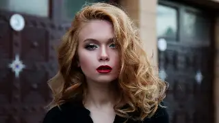 How do you treat a dry scalp and oily hair?