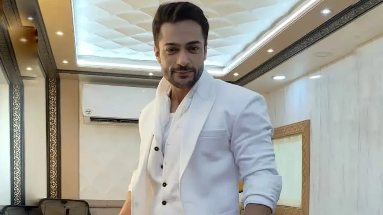 Happy Birthday Shalin Bhanot: 5 Times Bigg Boss 16 contestant flaunted his chiseled abs Happy Birthday Shalin Bhanot: 5 Times Bigg Boss 16 contestant flaunted his chiseled abs