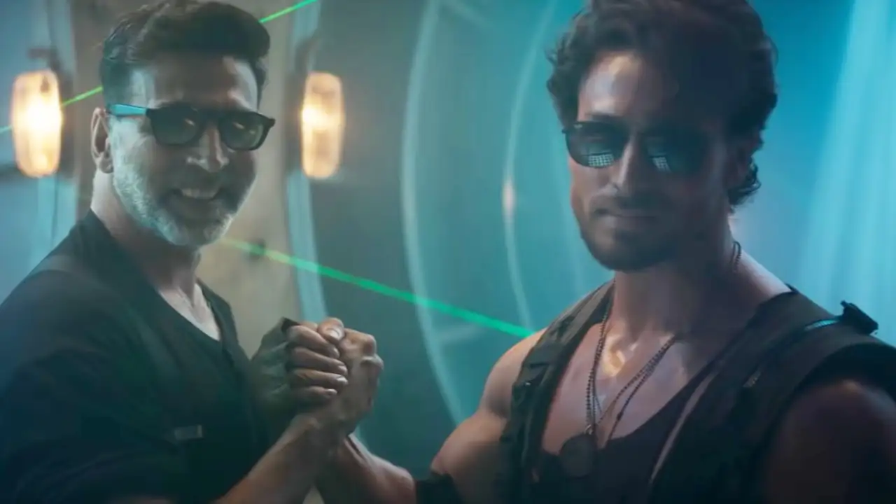 Bade Miyan Chote Miyan EXCLUSIVE: Here's when Akshay Kumar and Tiger Shroff's film will go on floors | PINKVILLA Bade Miyan Chote Miyan EXCLUSIVE: Here's when Akshay Kumar and Tiger Shroff's film will go on floors | PINKVILLA