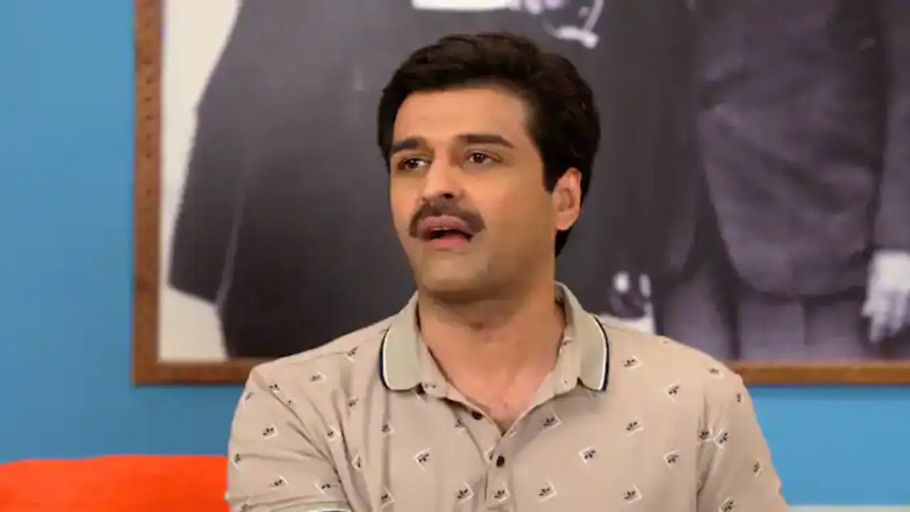Taarak Mehta in a still from Taarak Mehta Ka Ooltah Chashmah (Image source: Sonyliv) Sachin Shroff