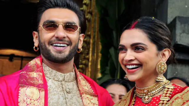 Ranveer Singh surprises 'busy' Deepika Padukone on their wedding  anniversary; Has special advice for men | PINKVILLA