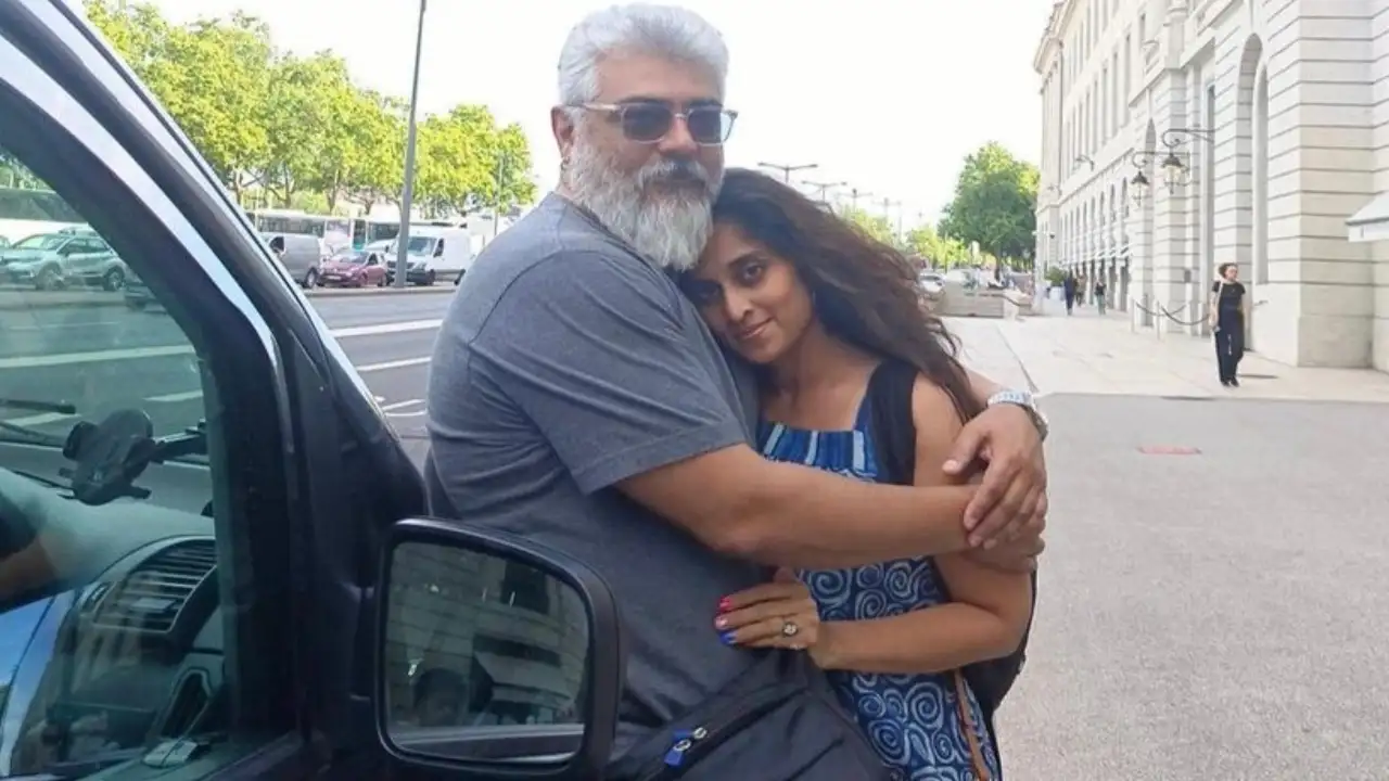 Photo of Ajith Kumar et Shalini passent du bon temps en France ;  Traitez vos fans avec sympathie