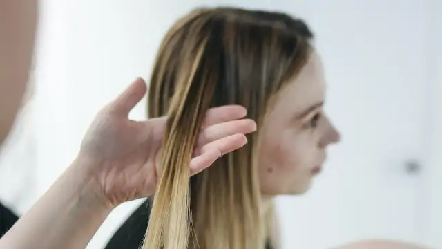 8 Best Steam Hair Straighteners for Salon Style Finish | PINKVILLA 8 Best Steam Hair Straighteners for Salon Style Finish | PINKVILLA