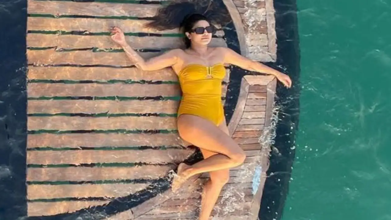 Priyanka Chopra stuns in yellow bikini as she lounges on a yacht, shares a  glimpse fun-filled weekend in Dubai | PINKVILLA