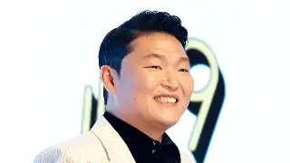 PSY rocks the stage at his year-end concert; Surprises fans with a special guest