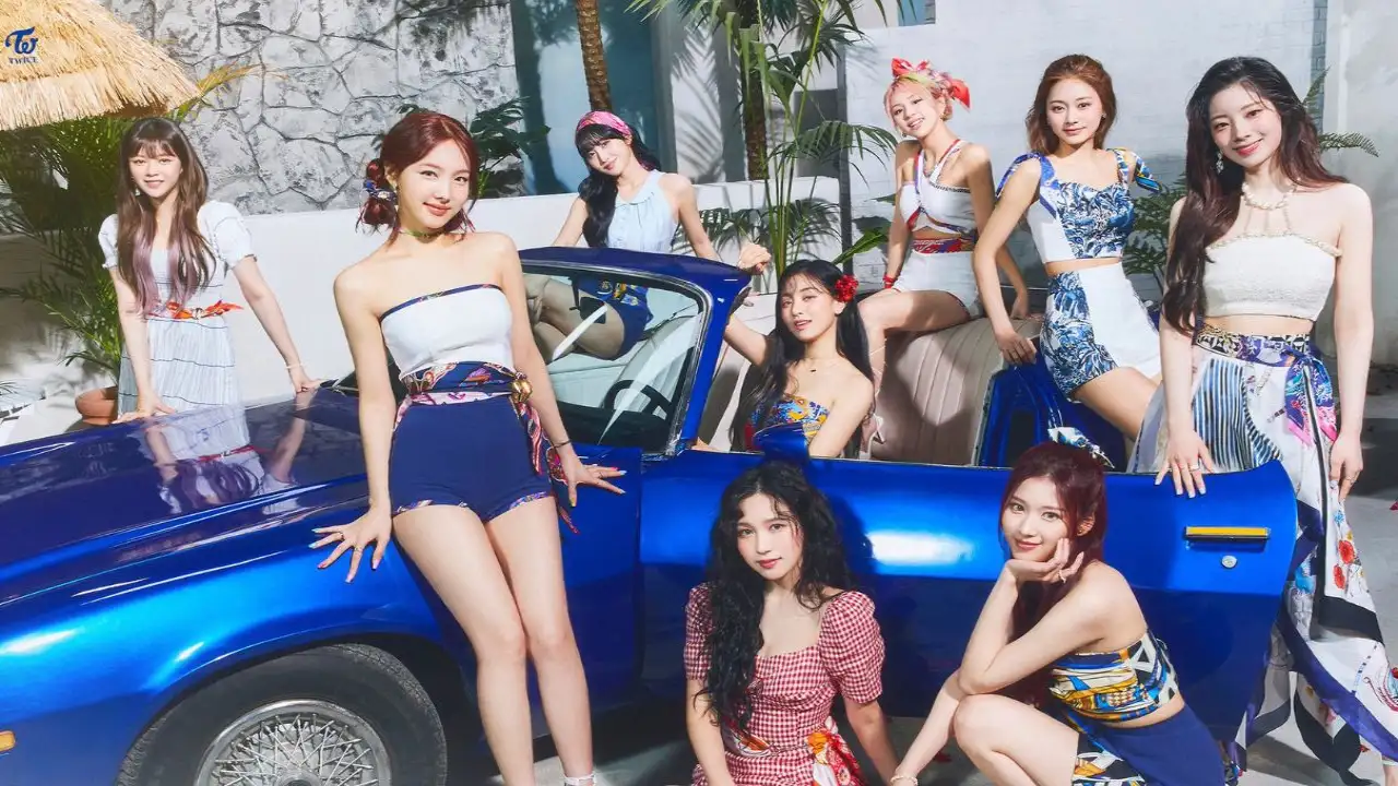 TWICE TWICE: JYP Entertainment