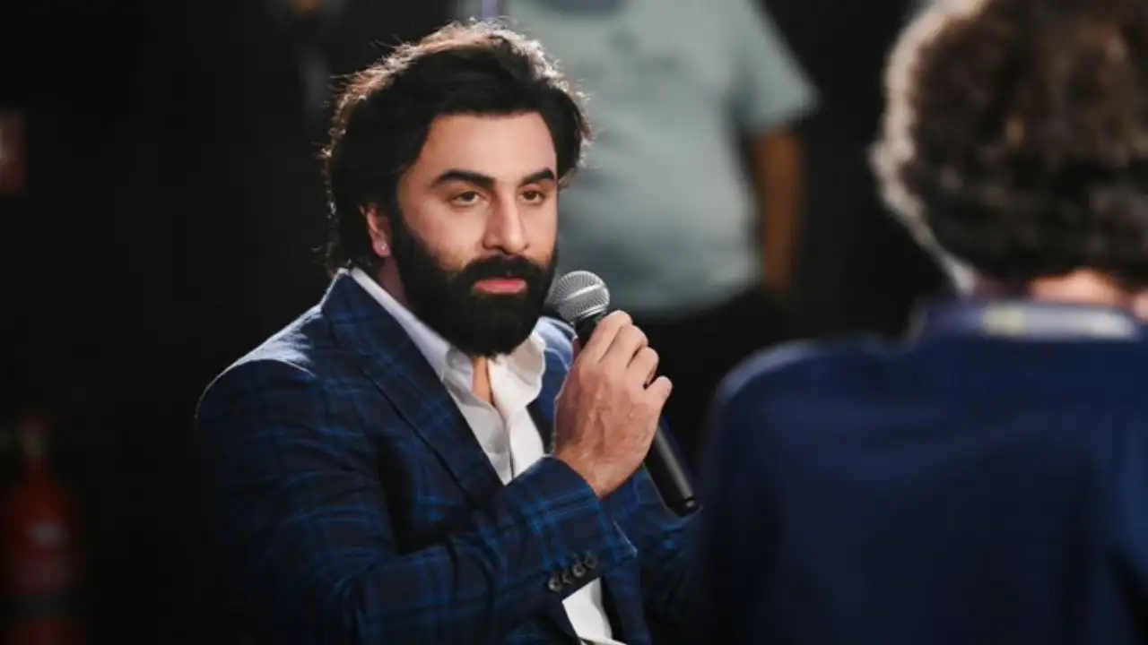 Ranbir Kapoor shared about his aspirations to become a director of a movie. (Image From Ranbir Kapoor Fan Pages on Twitter) Ranbir Kapoor shared about his aspirations to become a director of a movie. (Image From Ranbir Kapoor Fan Pages on Twitter)