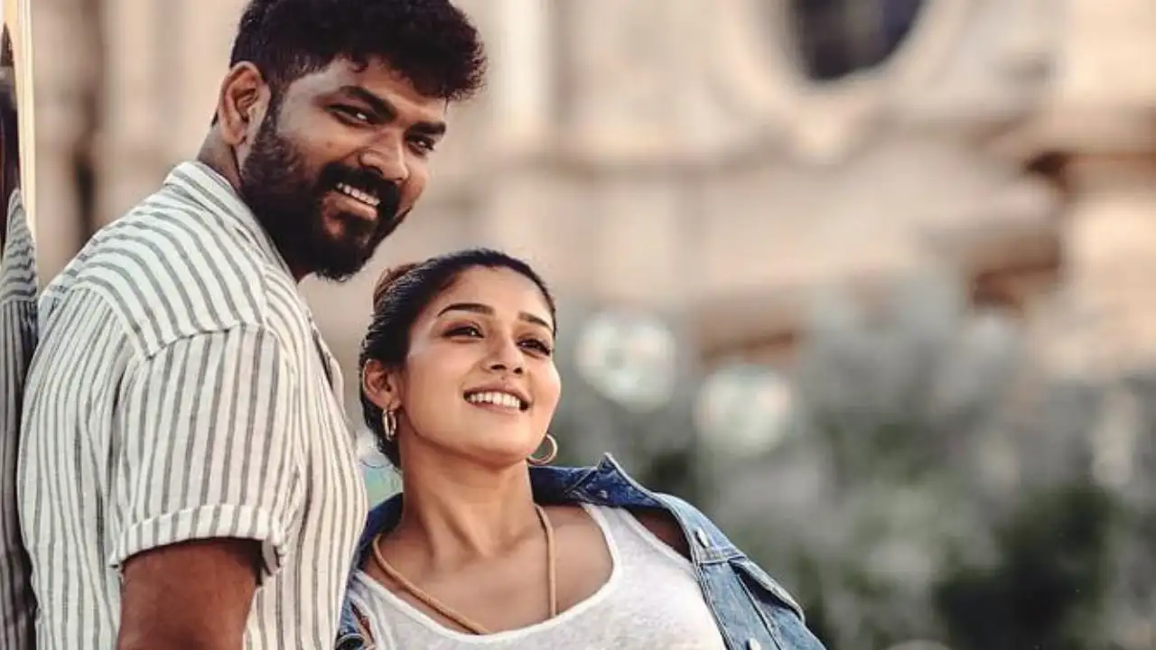 When Vignesh Shivan made Nayanthara blush Photo Courtesy: (Vignesh Shivan Instagram)