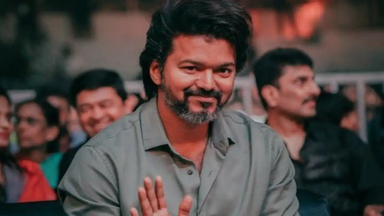 Varisu Audio Launch: Thalapathy Vijay sets the stage on fire with his inspiring speech; Shares a VIDEO | PINKVILLA Varisu Audio Launch: Thalapathy Vijay sets the stage on fire with his inspiring speech; Shares a VIDEO | PINKVILLA