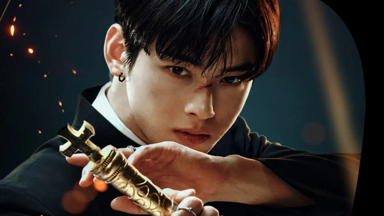 ASTRO Cha Eun-Woo Looks Like A Modern-day Prince Thanks To This