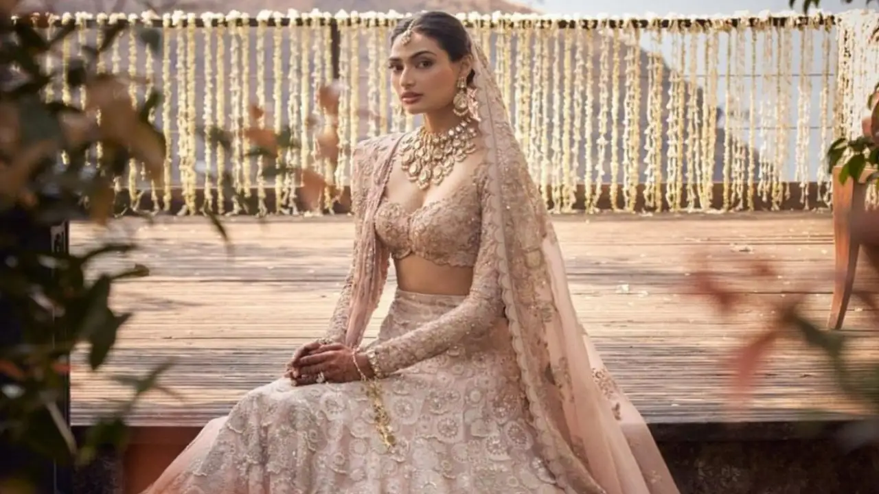 Picture courtesy: Instagram Athiya Shetty looks stunning