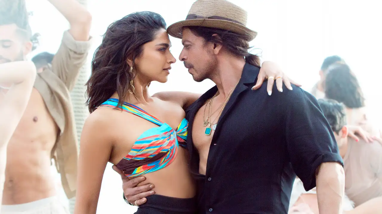 Pathaan Box Office: Shah Rukh Khan starrer wreak havoc Overseas, Set for a HUGE opening