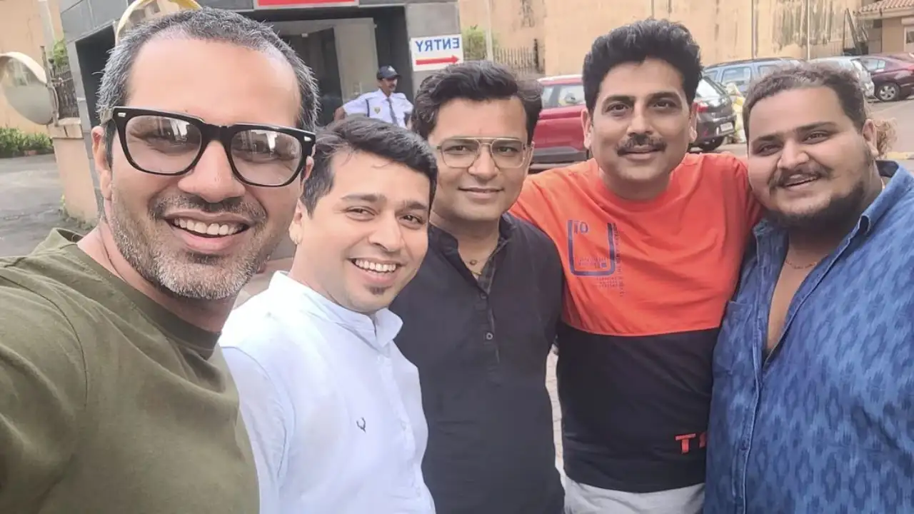Taarak Mehta Ka Ooltah Chashmah director Malav Rajda quits the show; 8 actors who left the sitcom midway | PINKVILLA Taarak Mehta Ka Ooltah Chashmah director Malav Rajda quits the show; 8 actors who left the sitcom midway | PINKVILLA