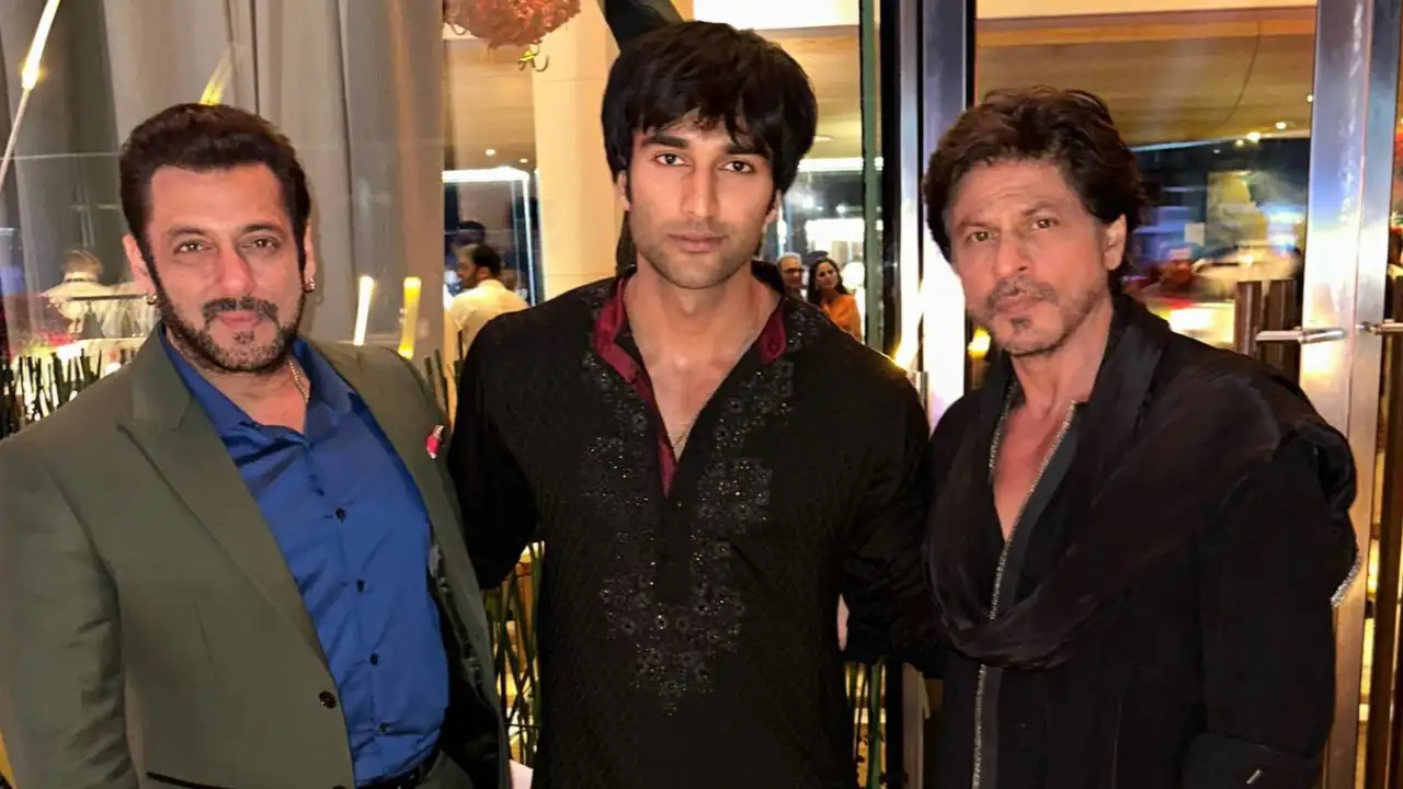 Shah Rukh Khan- Salman Khan pose together in UNSEEN pic shared by Meezaan; Fans react ‘When Tiger met Pathaan’ Shah Rukh Khan- Salman Khan pose together in UNSEEN pic shared by Meezaan; Fans react ‘When Tiger met Pathaan’