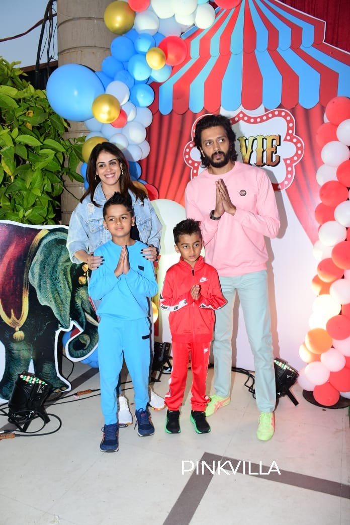 Genelia D'Souza and Riteish Deshmukh with kids