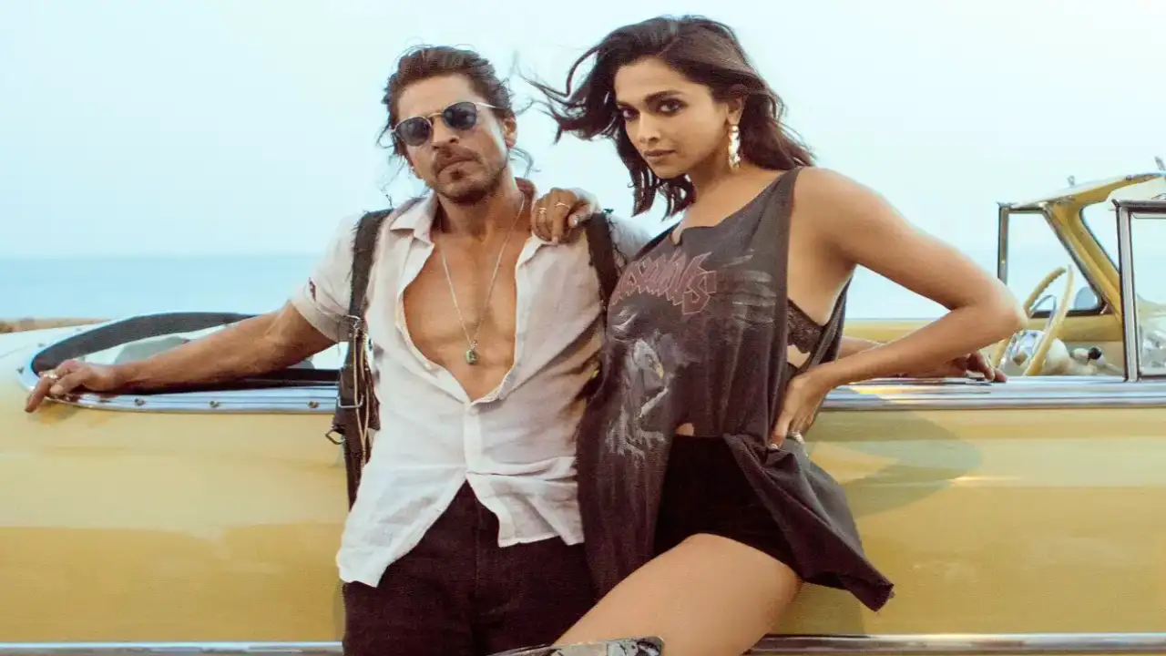 Pathaan Review First Day First Show: Netizens love Salman Khan’s entry, call Shah Rukh starrer ‘blockbuster’ Pathaan Review First Day First Show: Netizens love Salman Khan’s entry, call Shah Rukh starrer ‘blockbuster’