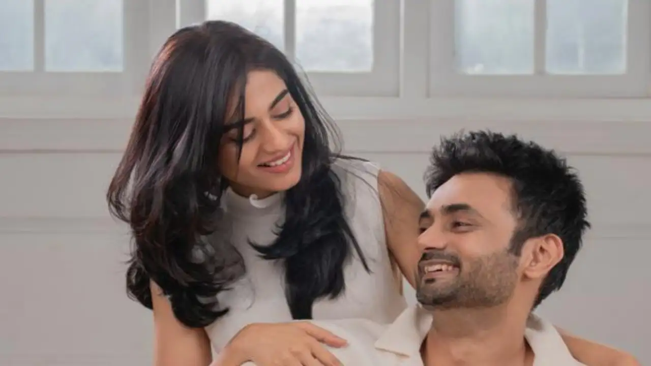 EXCLUSIVE: Amrita Rao and RJ Anmol embark on a new adventure, announce their first book Couple Of Things EXCLUSIVE: Amrita Rao and RJ Anmol embark on a new adventure, announce their first book Couple Of Things