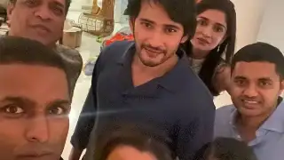 Mahesh Babu and Namrata turn hosts as they enjoy poolside dinner with their buddies; PICS